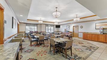 Free daily continental breakfast
