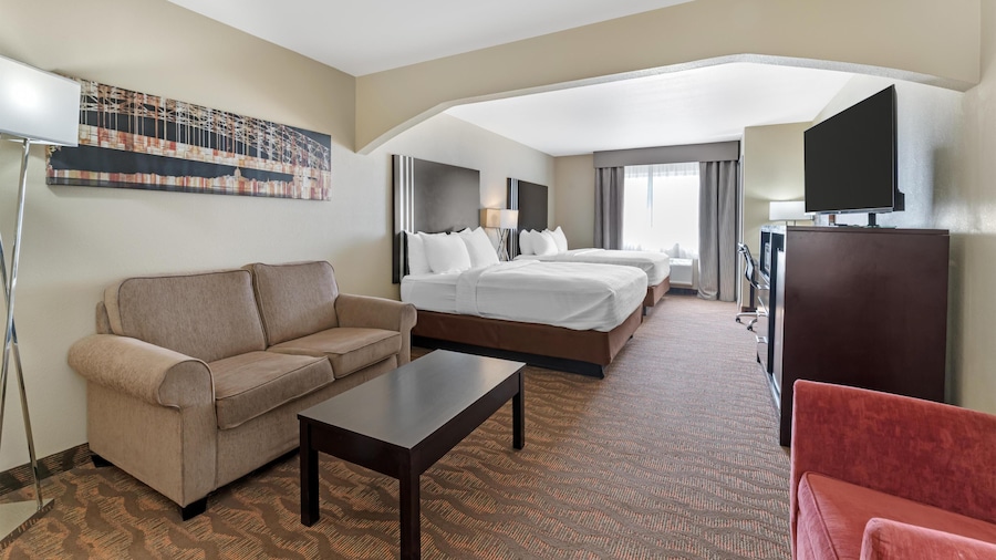 Best Western Plus Capital Inn