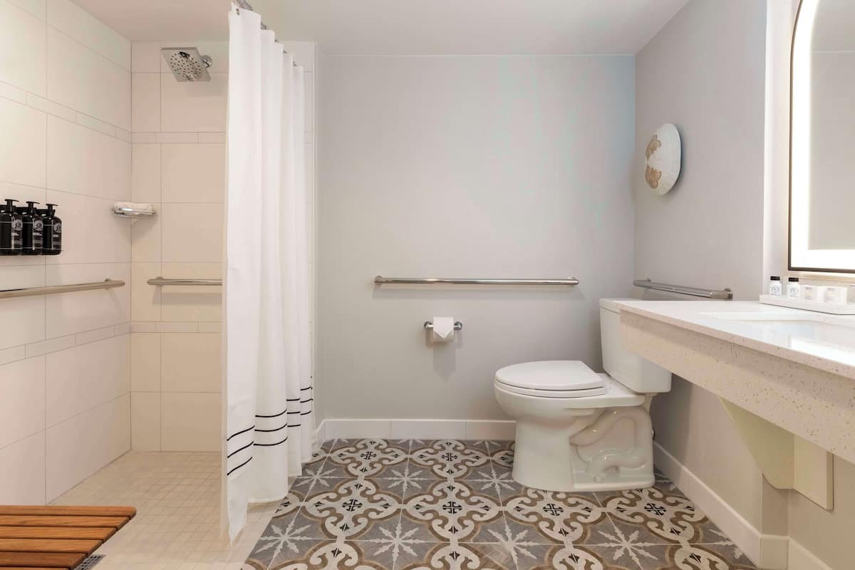 Bathroom shower