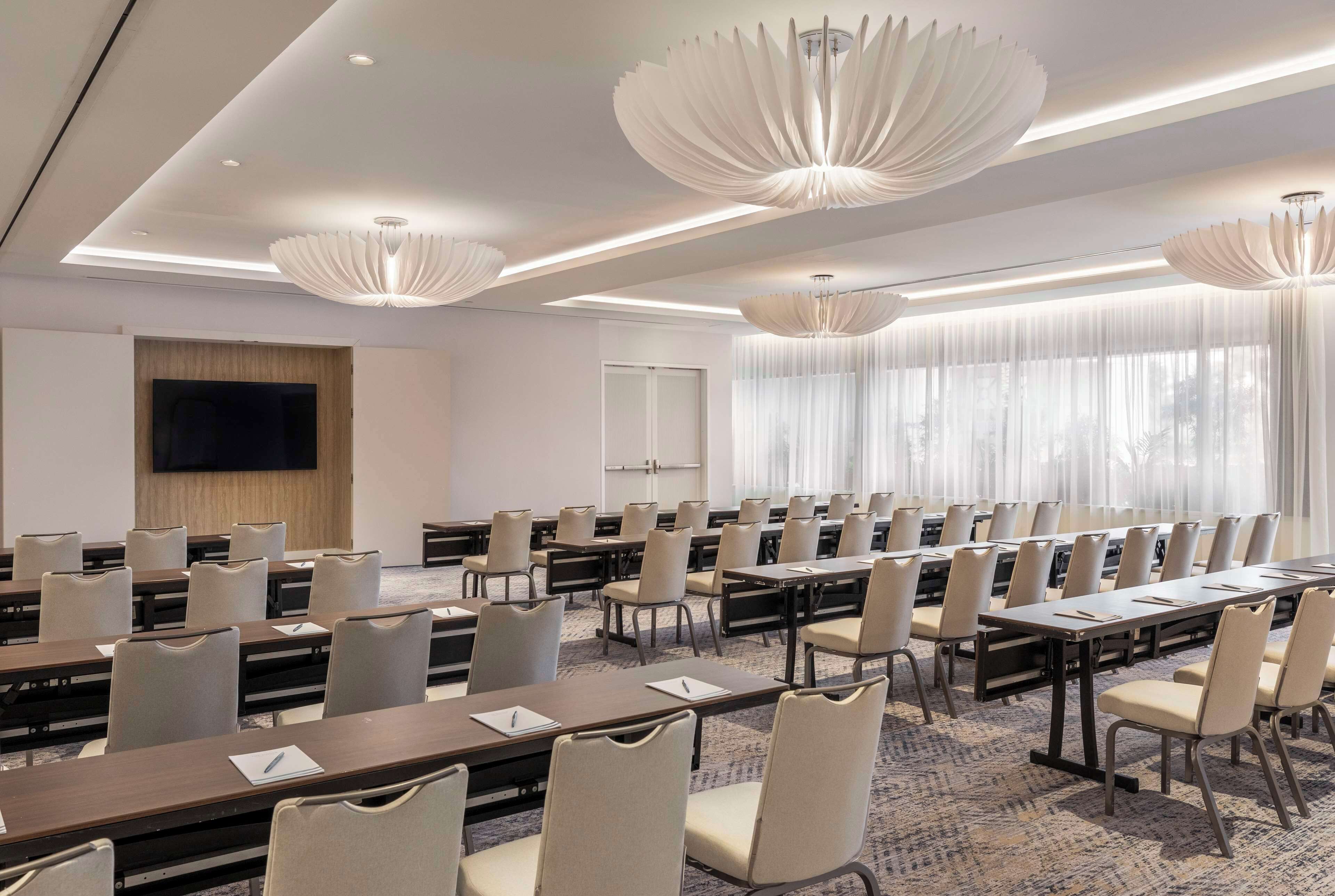 Photo - The Singer Oceanfront Resort, Curio Collection by Hilton