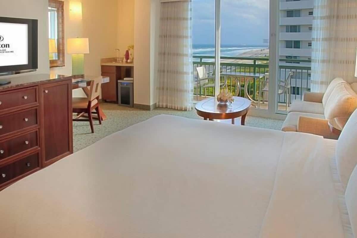 1 chambre, literie de qualité, couette en duvet