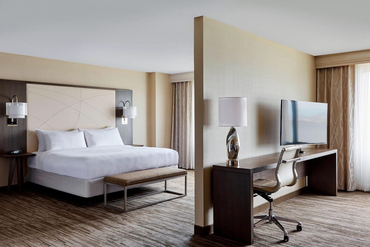 Suite Exécutive, 1 très grand lit et 1 canapé-lit | 1 chambre, literie hypoallergénique, couette en duvet d'oie, surmatelas