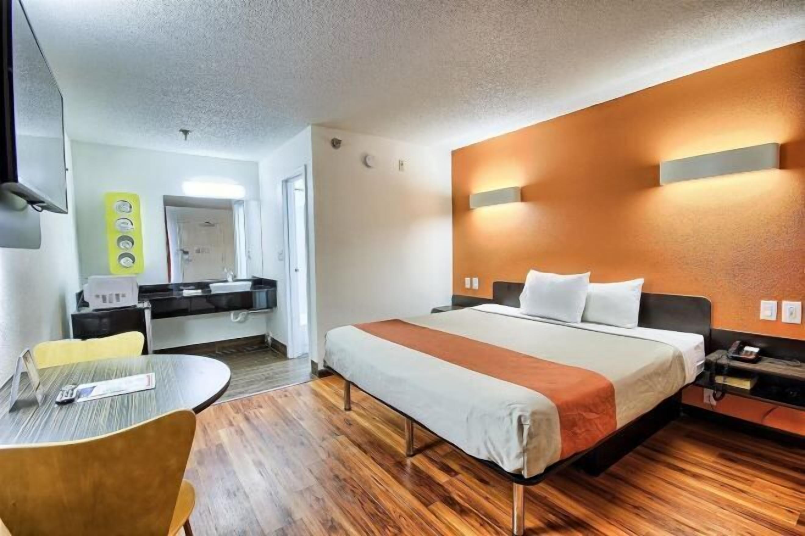 Wi-Fi gratuit, draps fournis