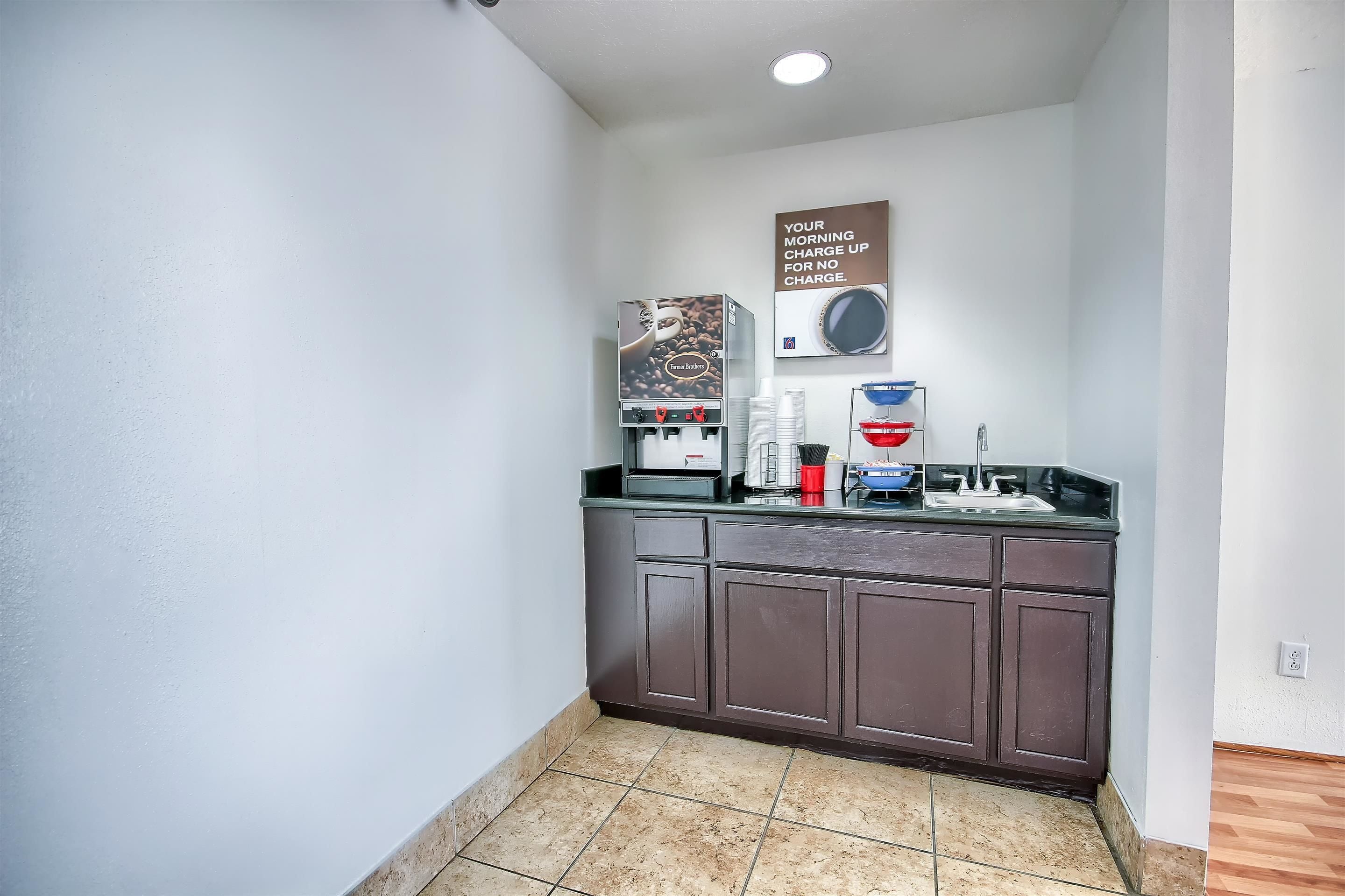 Foto - Motel 6-Columbus, OH - West