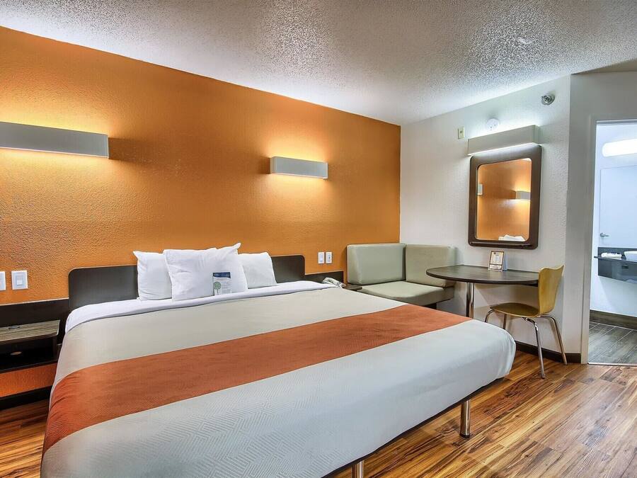 Wifi gratis y ropa de cama