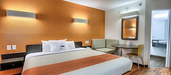 Motel 6 Columbus, OH - West