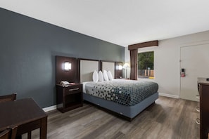 Premium bedding, blackout drapes, free WiFi, bed sheets
