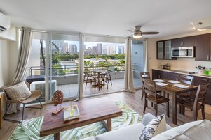 公寓式客房, 1 间卧室, 城市景观 (Unit 55 ,1Bath) | 露台