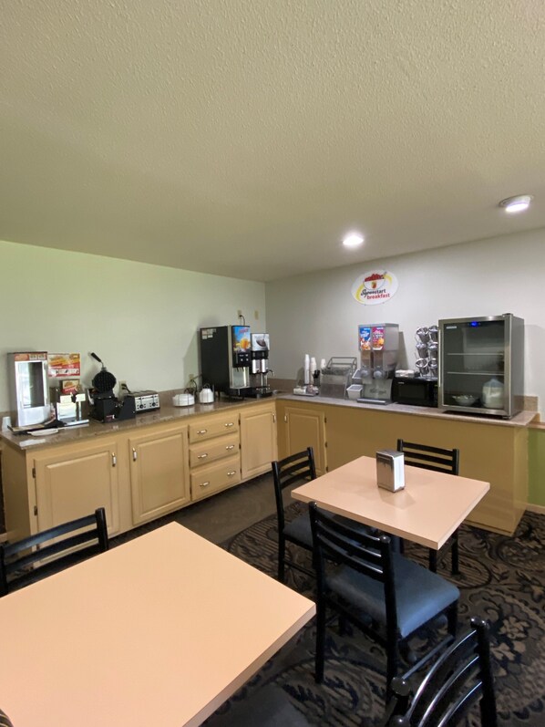 包含每日外带式早餐