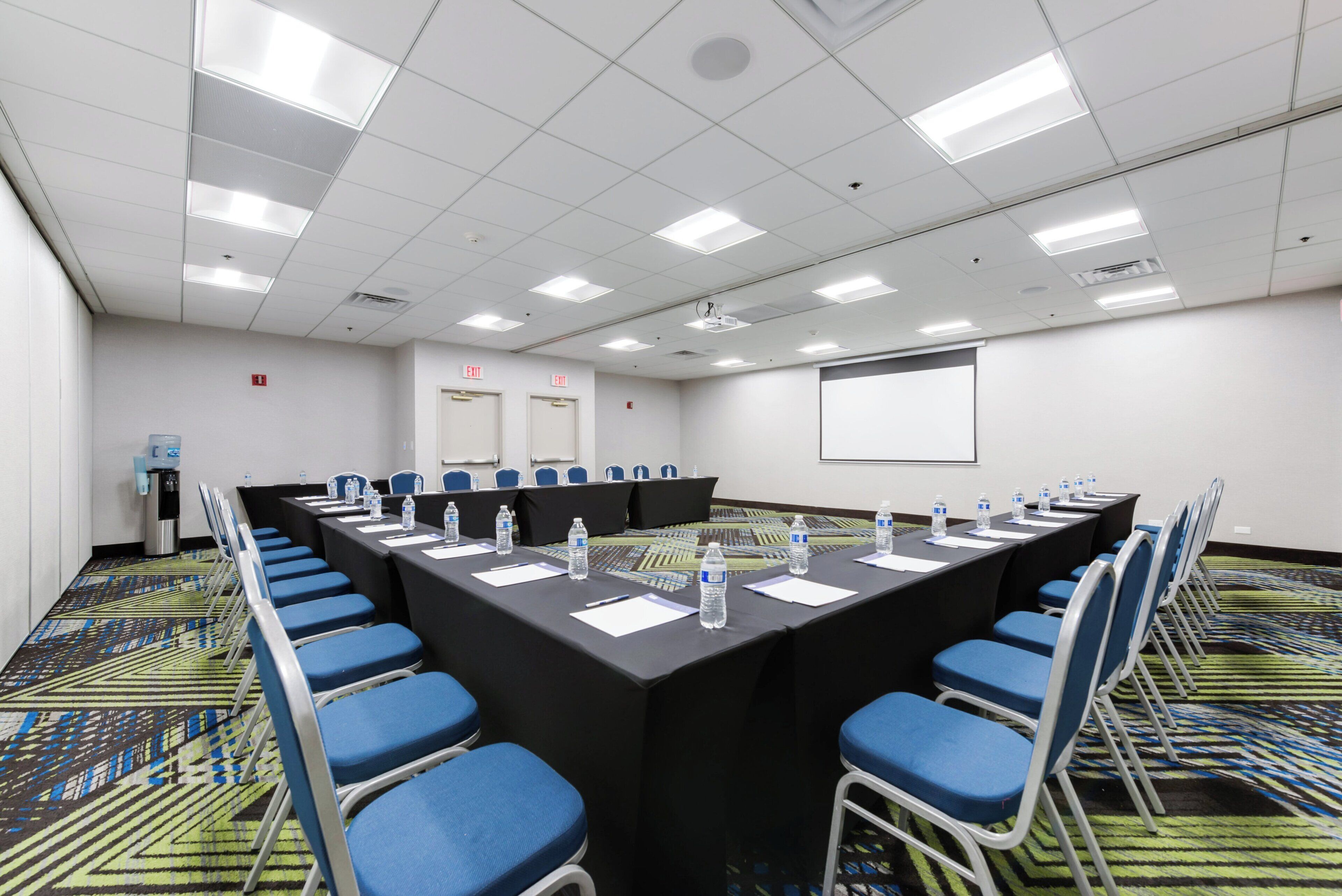 Photo - Holiday Inn Express Naperville by IHG