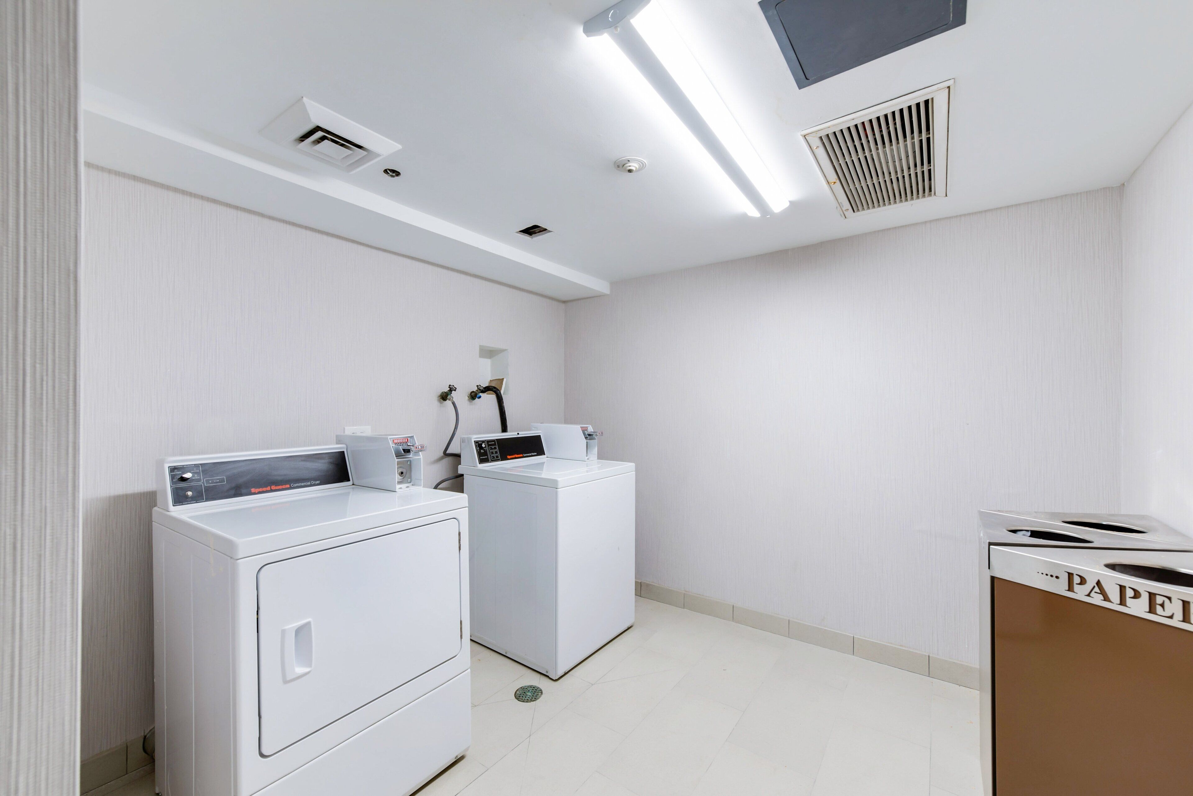 Photo - Holiday Inn Express Naperville by IHG