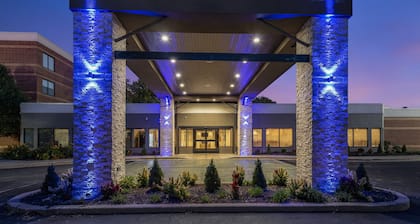 Holiday Inn Express Naperville by IHG