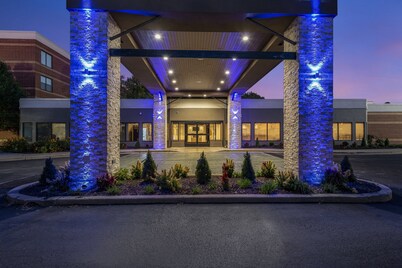 Holiday Inn Express Naperville by IHG