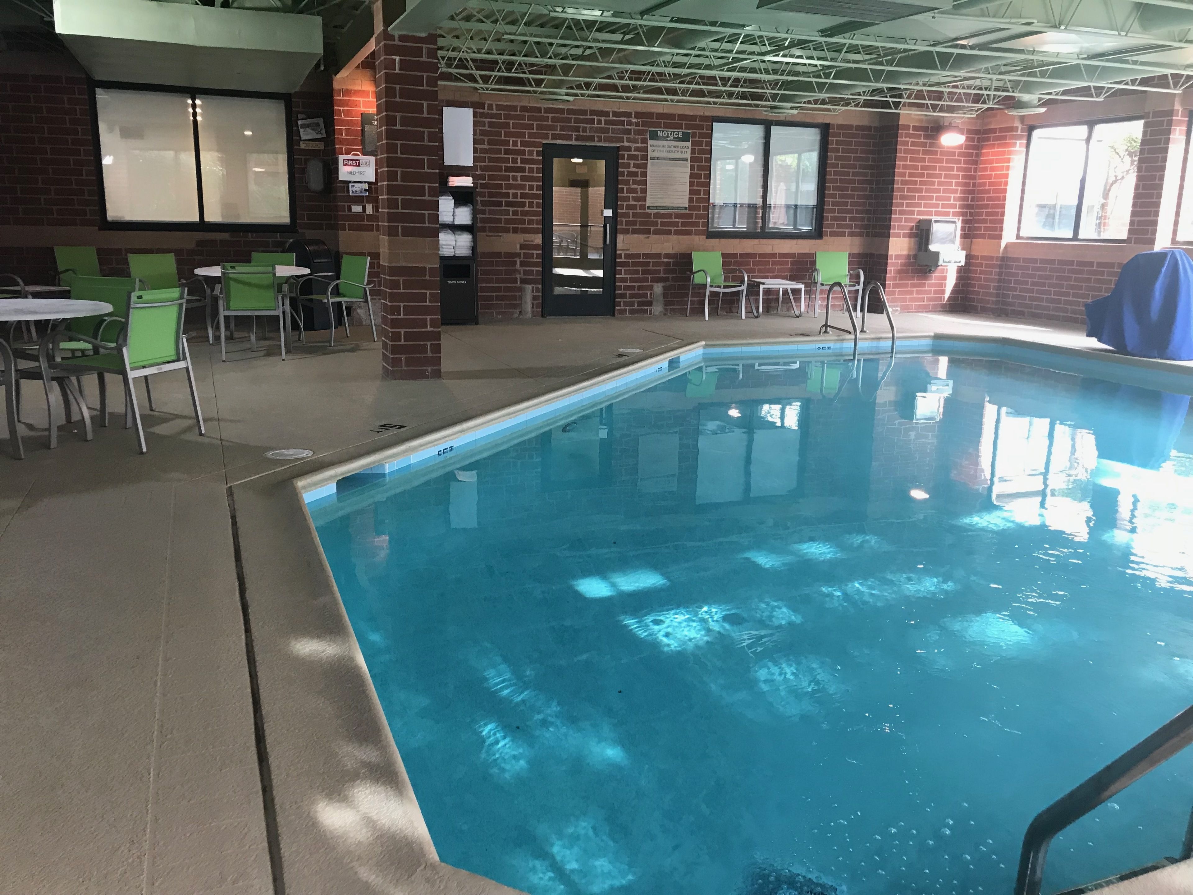 Photo - Holiday Inn Express Naperville by IHG