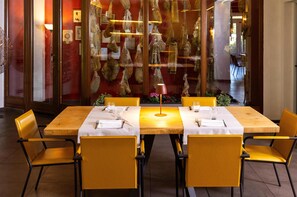Breakfast, lunch and dinner served - Best Western Hotel Modena District (Campogalliano)