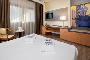 Down duvets, Select Comfort beds, minibar, in-room safe - Best Western Hotel Modena District (Campogalliano)