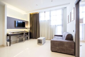 Down comforters, Select Comfort beds, minibar, in-room safe - Best Western Hotel Modena District (Campogalliano)