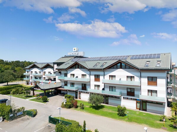 Exterior - Best Western Hotel Modena District (Campogalliano)