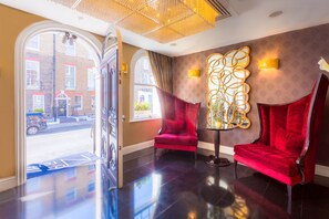 Lobby sitting area - Ten Manchester Street (London)