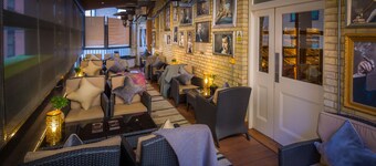 Ten Manchester Street