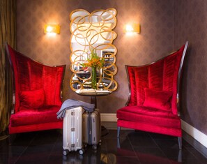 Lobby sitting area - Ten Manchester Street (London)