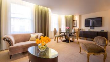 Télévision à écran plat de 32 pouces avec chaßnes par cùble, télévision