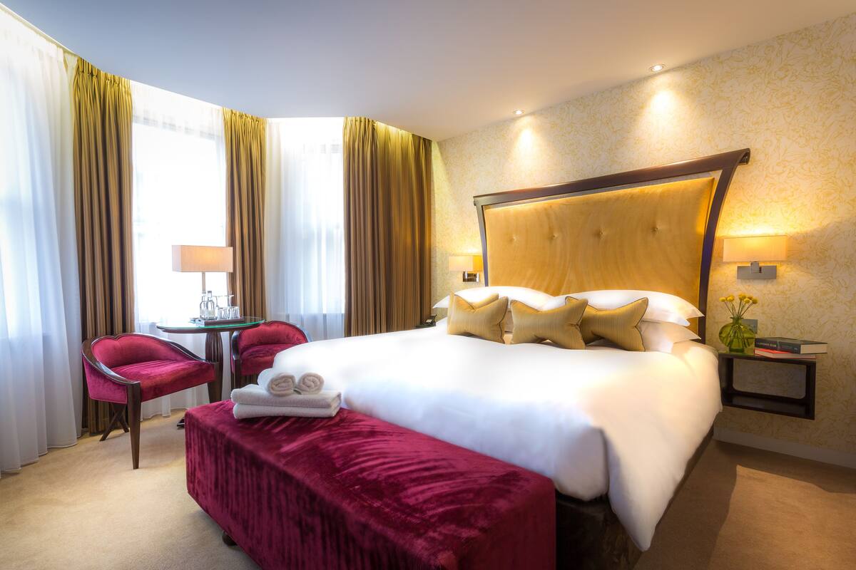 Premium bedding, minibar, in-room safe, blackout curtains
