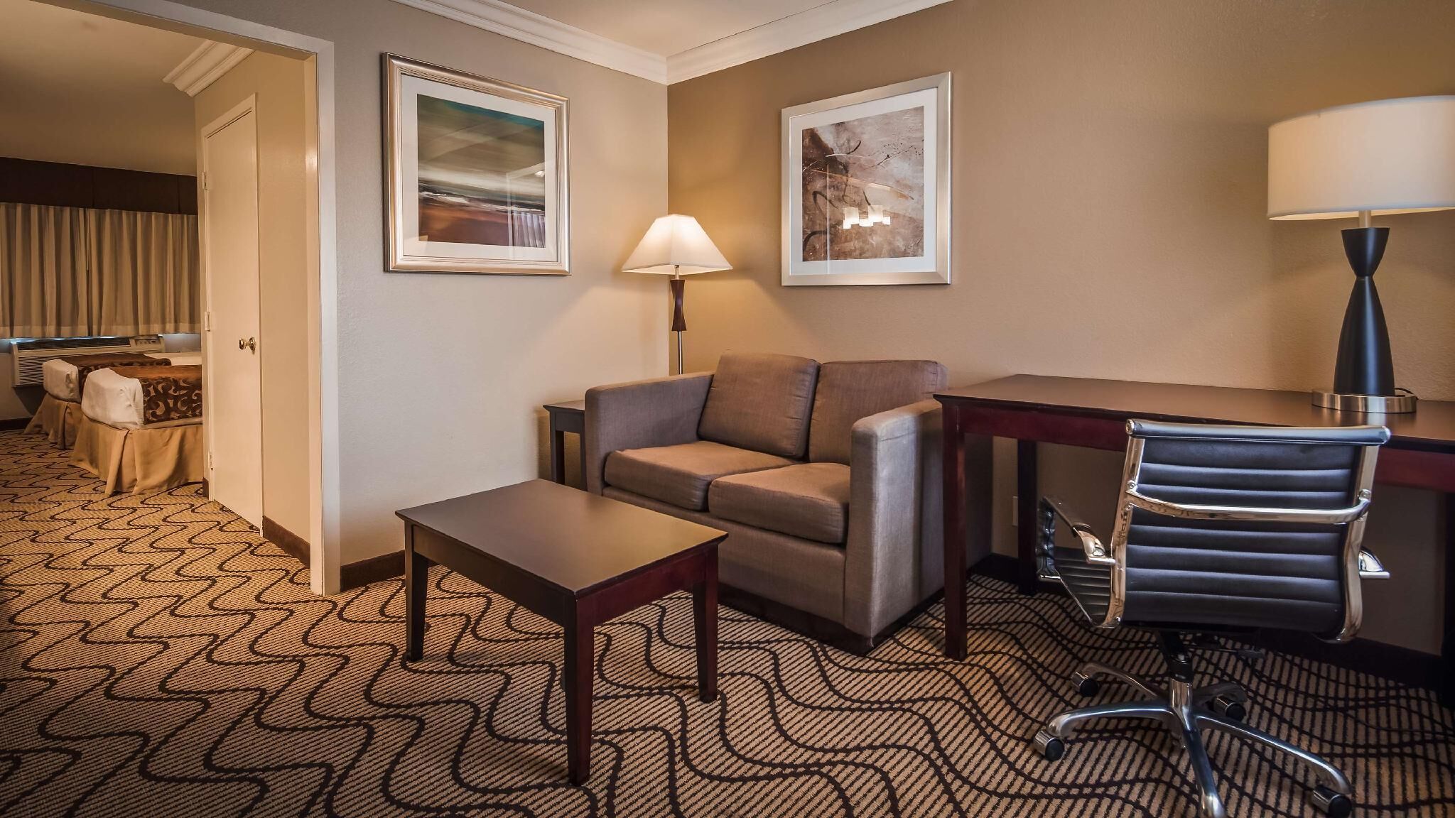 Área de estar | TV LCD, dock para MP3