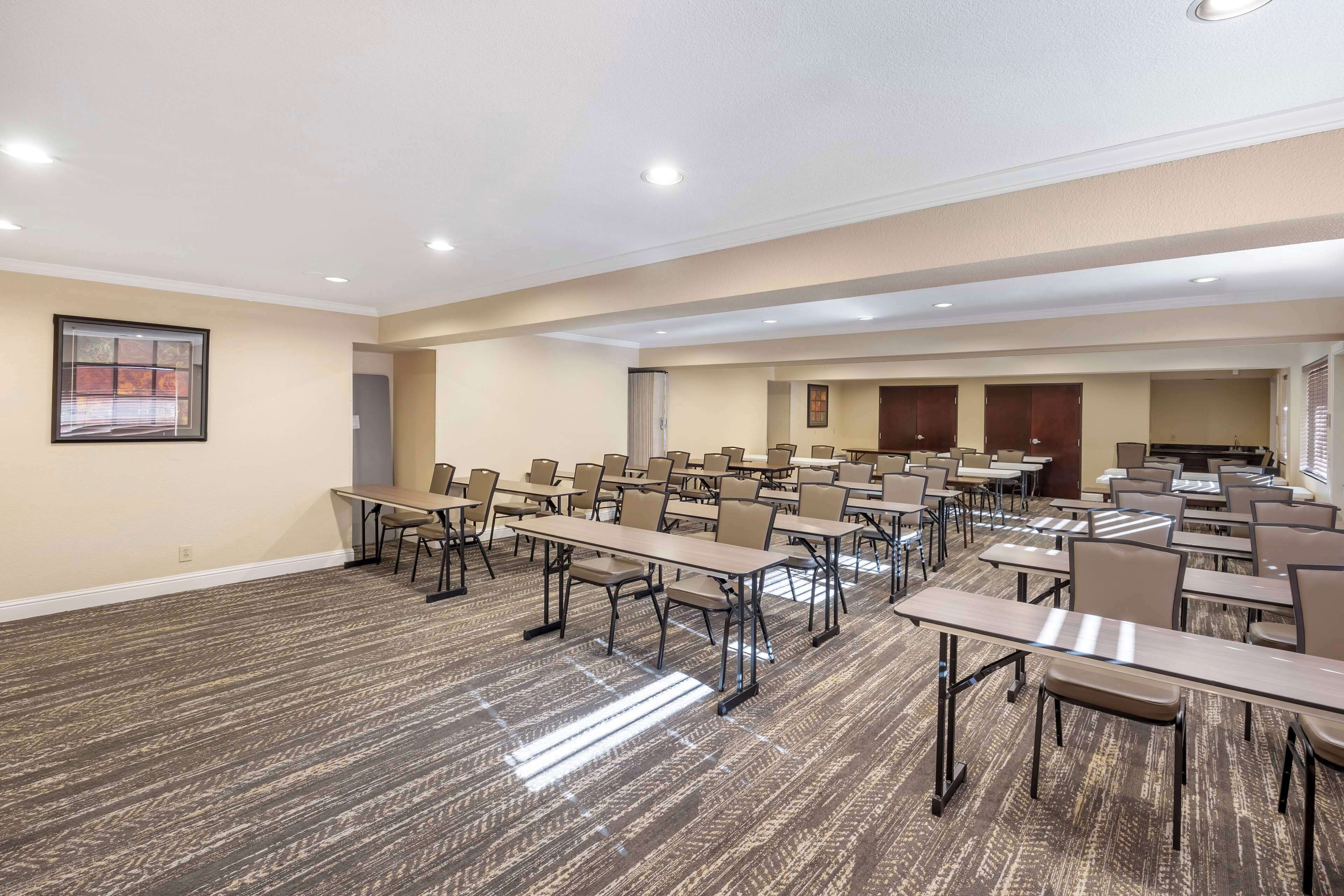 Foto - Best Western Plus Orchid Hotel & Suites