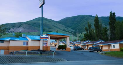 Howard Johnson by Wyndham Brigham City