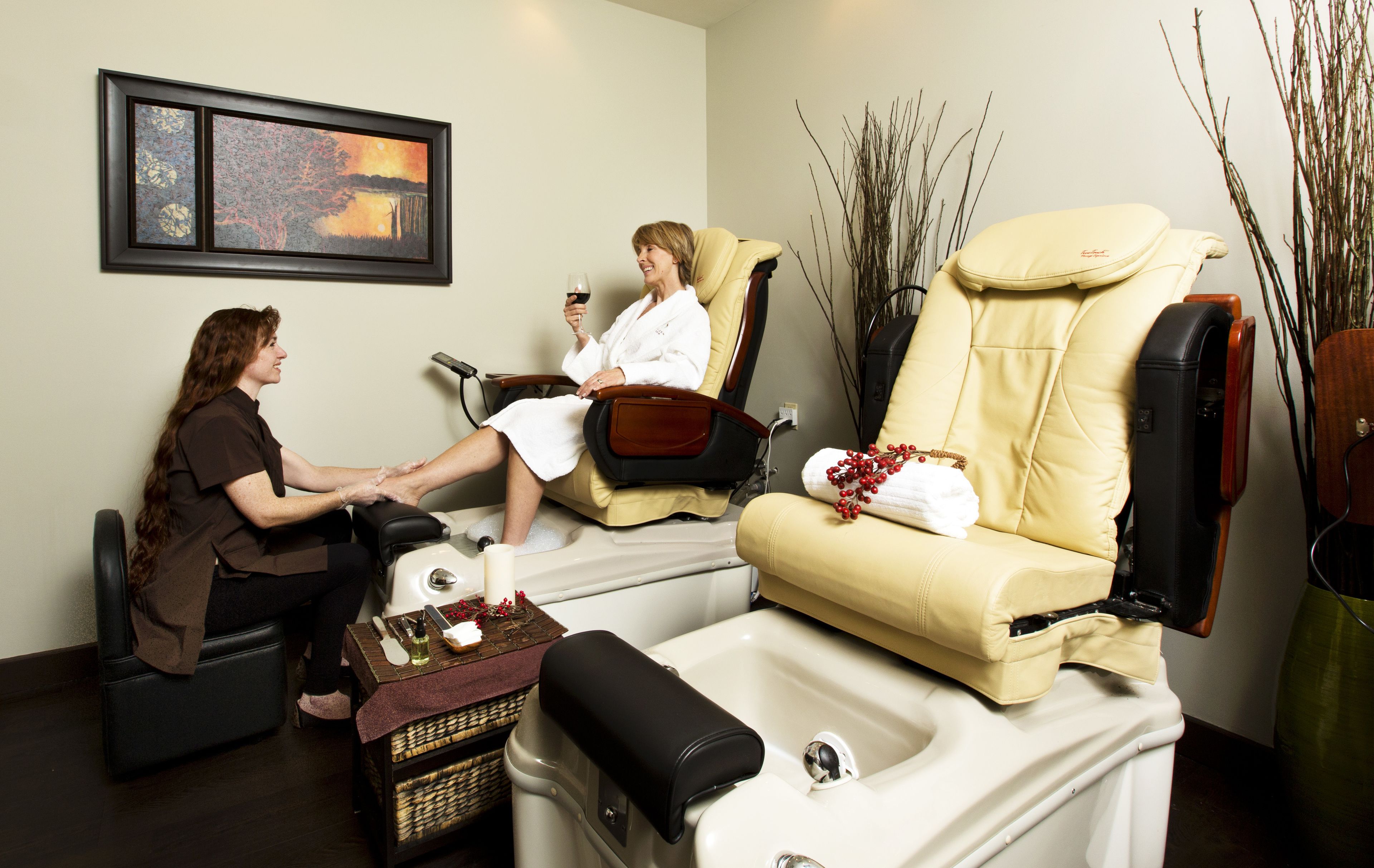 Couples treatment rooms, steam room, body treatments, hydrotherapy