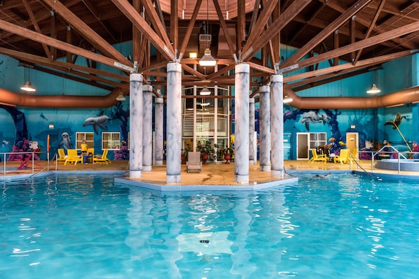 Indoor pool, pool loungers