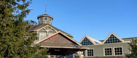 Facciata della struttura