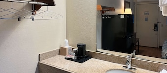 Studio 6 Suites Shreveport, LA – Industrial Loop