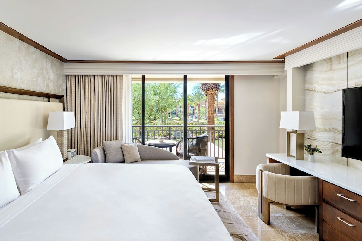 Room, 1 King Bed, Balcony