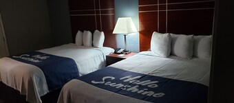 Days Inn by Wyndham West Des Moines / Clive