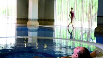 Sauna, bain à remous, hammam, soins corporels, soins d'aromathérapie