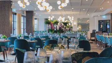 Breakfast, lunch, dinner served; British cuisine, garden views