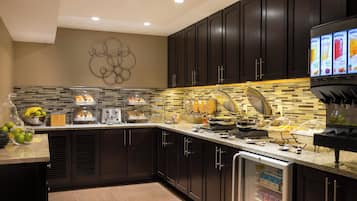 Free daily buffet breakfast
