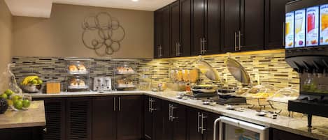 Desayuno buffet incluido todos los días