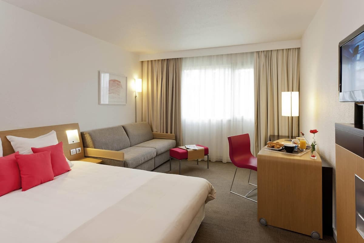Habitación clásica, varias camas | Ropa de cama de alta calidad, camas con efecto memoria y minibar