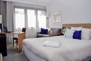 Classic Room, Multiple Beds | Premium bedding, memory foam beds, minibar, in-room safe