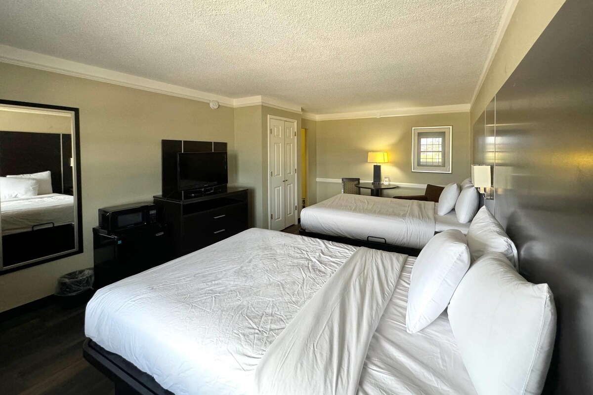 Standard Room, 2 Double Beds, Non Smoking