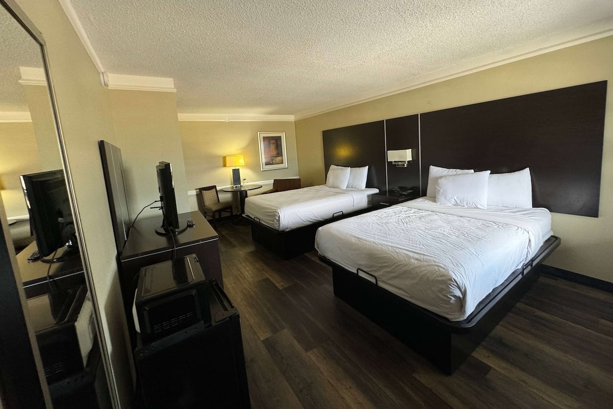 Ropa de cama de alta calidad y cortinas blackout