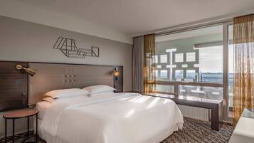 Hochwertige Bettwaren, Daunenbettdecken, Pillowtop-Betten, Minibar