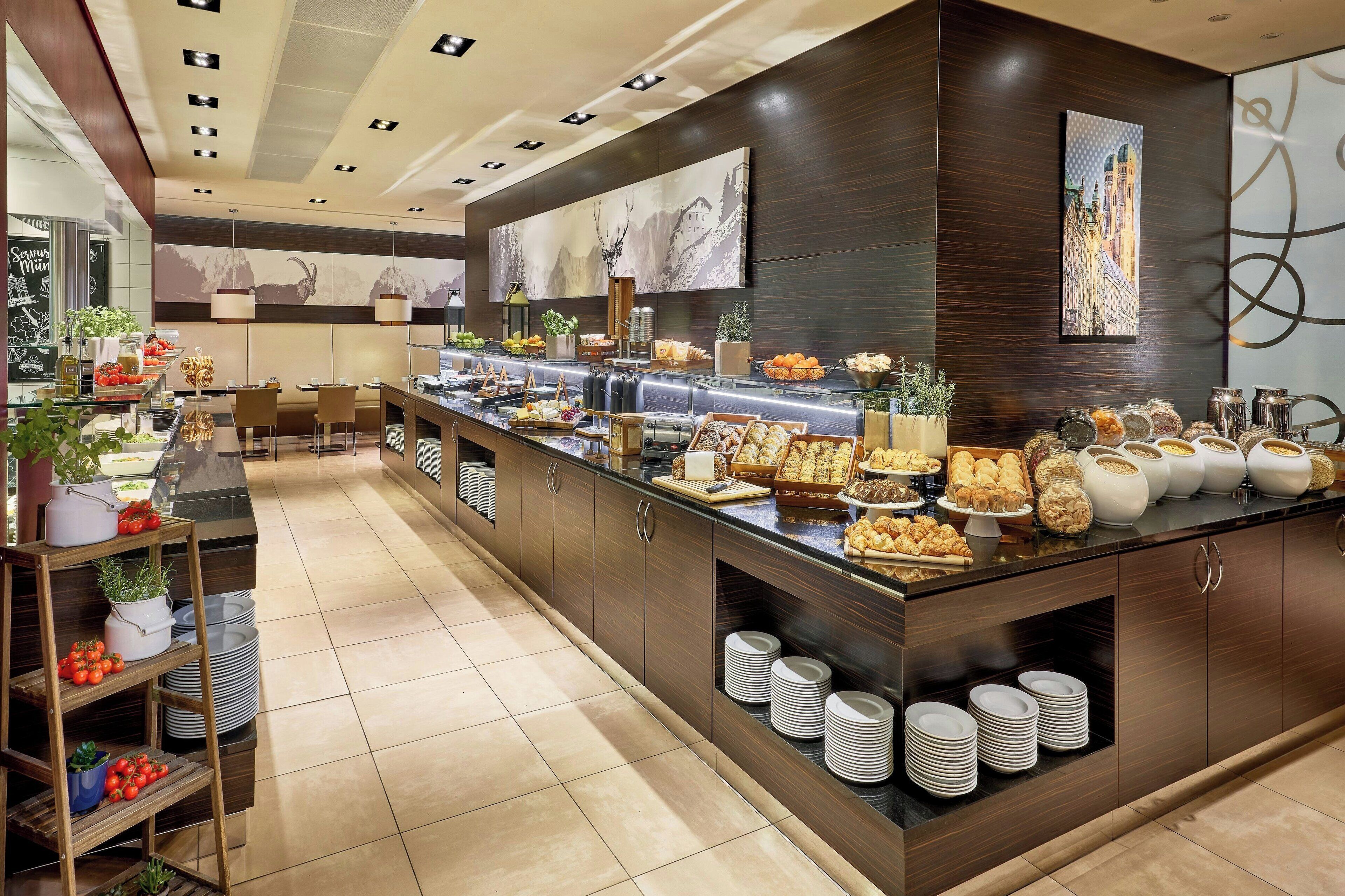 Frokostbuffé hver dag (EUR 29 per person)