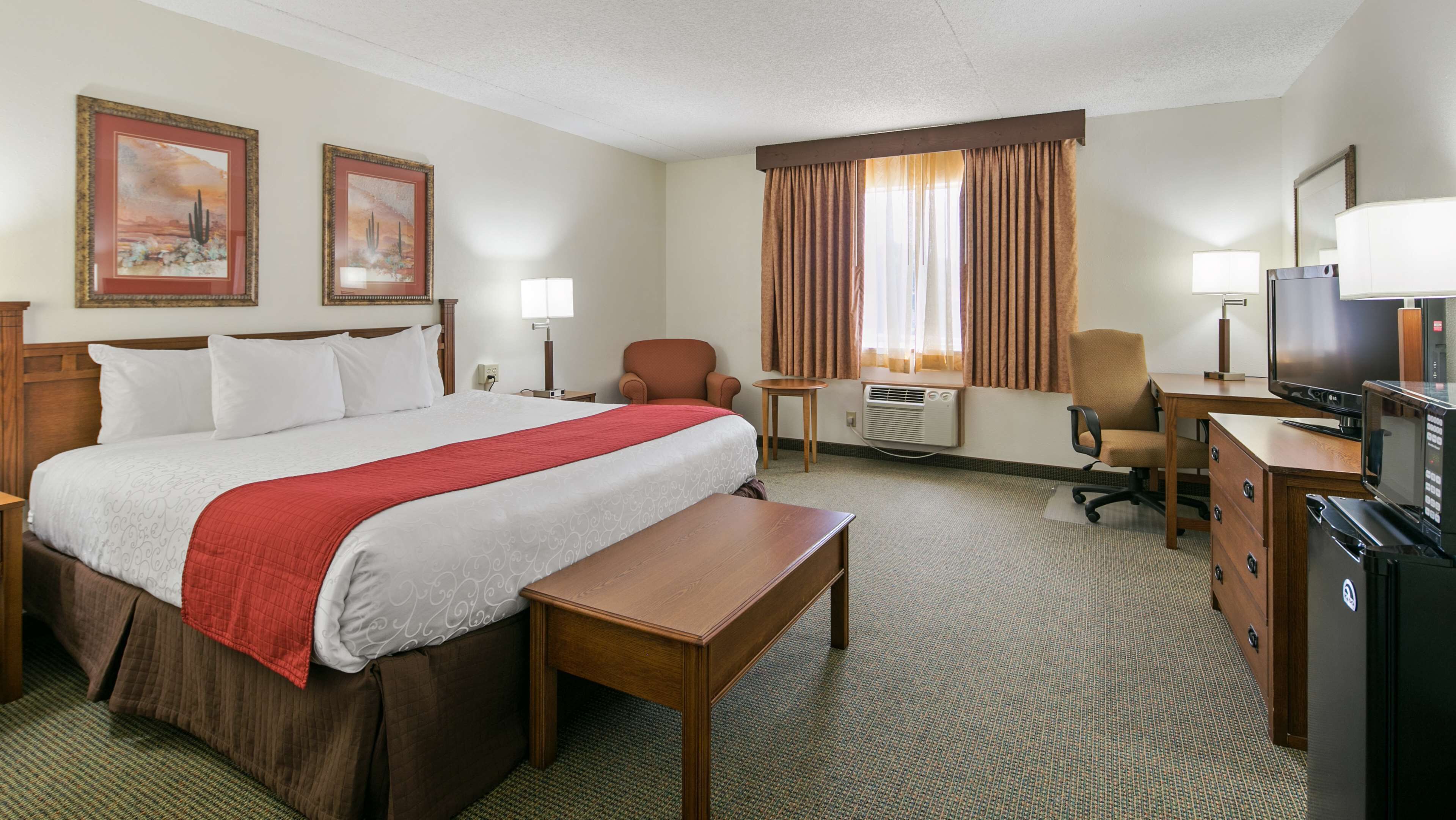 Strykjärn/strykbräda, gratis wi-fi och sängkläder