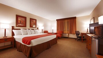 Tabla de planchar con plancha, wifi gratis y ropa de cama 