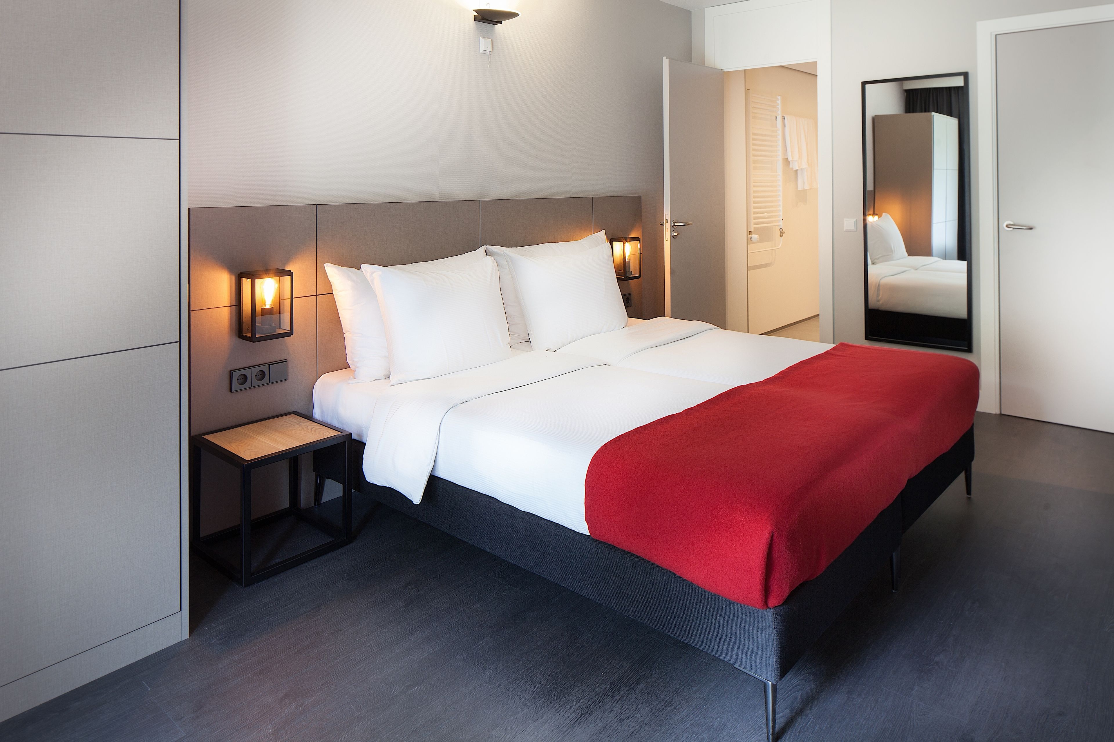 apartment, 2 single beds, kitchen | in-room safe, blackout curtains, free cots/infant beds, free wifi