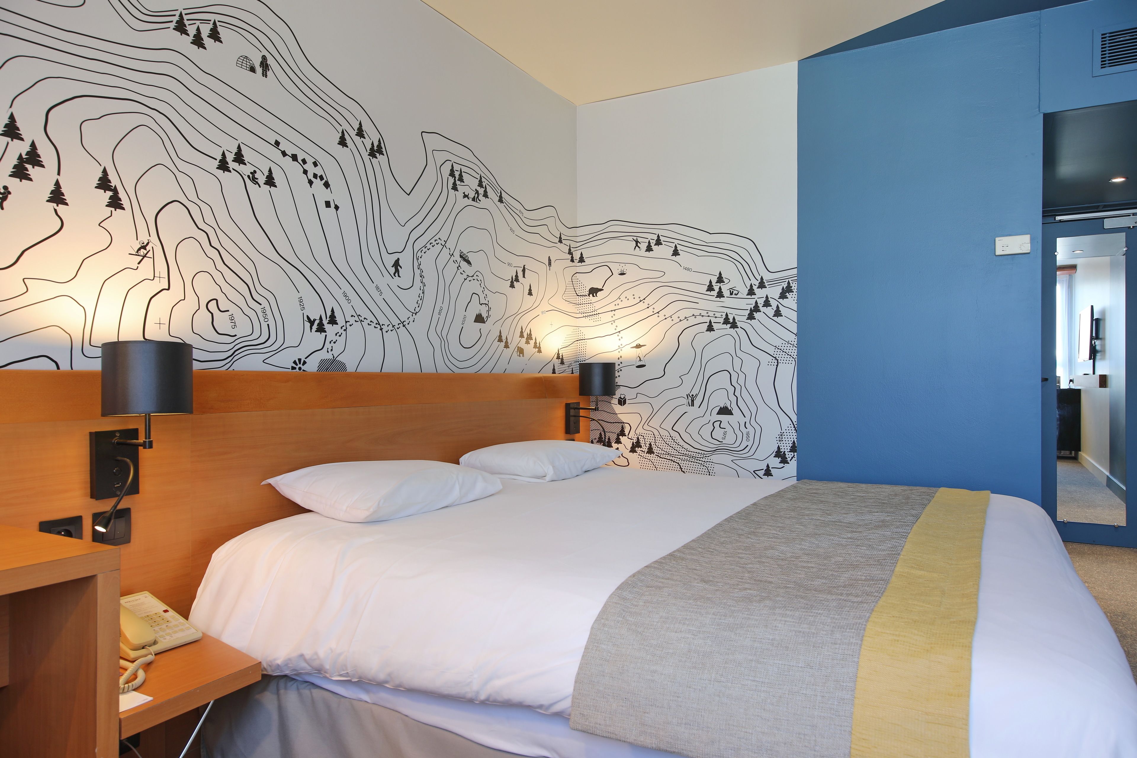 in-room safe, desk, blackout curtains, soundproofing